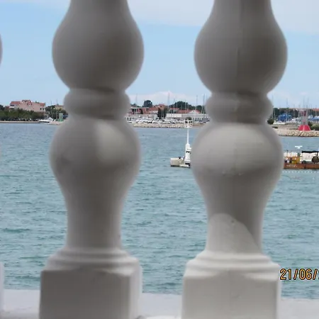 伦贾克公寓 公寓