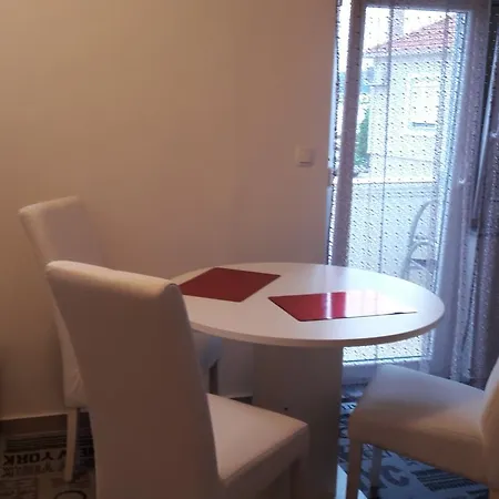 Apartment Renjak Sukosan
