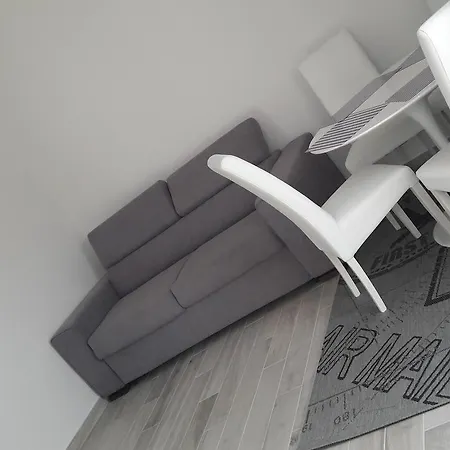 Renjak Apartment Sukosan