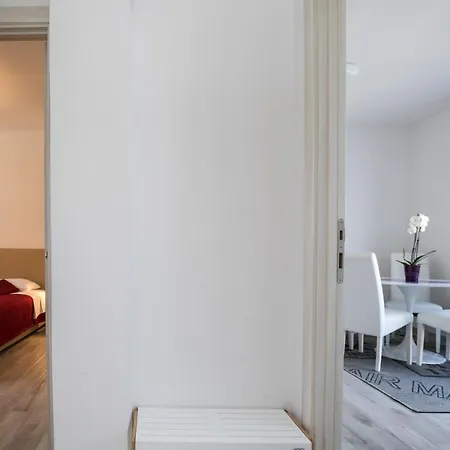 Renjak Apartment Sukosan