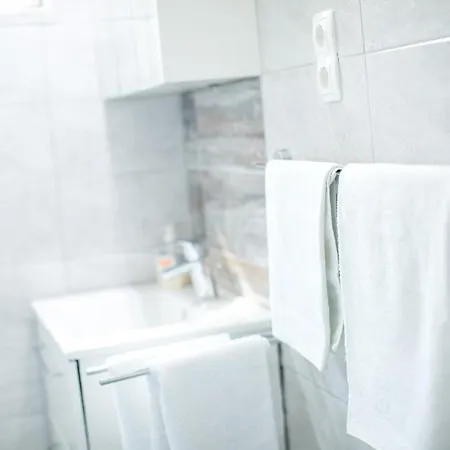 Renjak Апартаменты