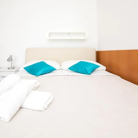 Renjak Apartment